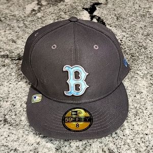 Boston B Red Sox fitted baseball hat